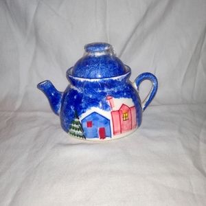 Vintage Made In Italy beautiful cute Tea Pot, Pitcher & Canister White w/ Blue